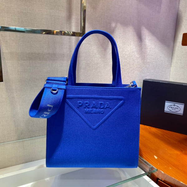 Pra*a tote bag