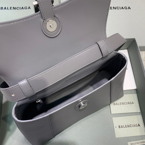 Ba*len*cia*ga downtown medium shoulder bag