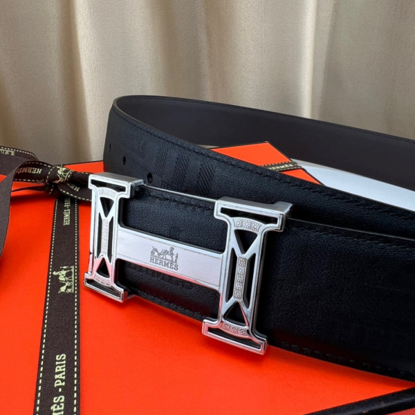 H**mes belt