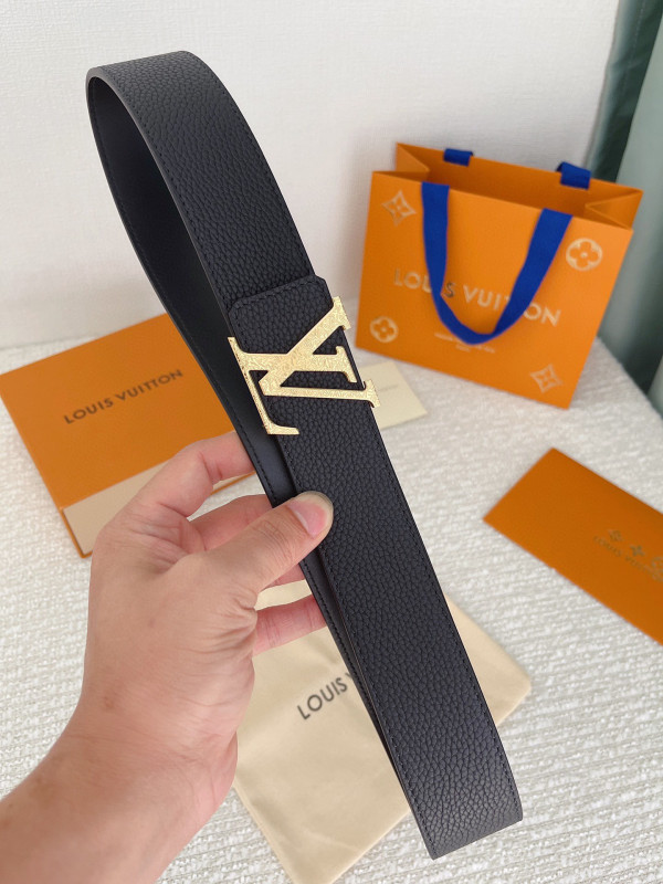 l0*is V*t0n belt