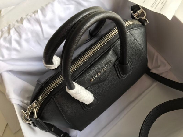 GIENVCHY ANTIGONA MINI/SMALL/MEDIUM IN GRAINED LEATHER