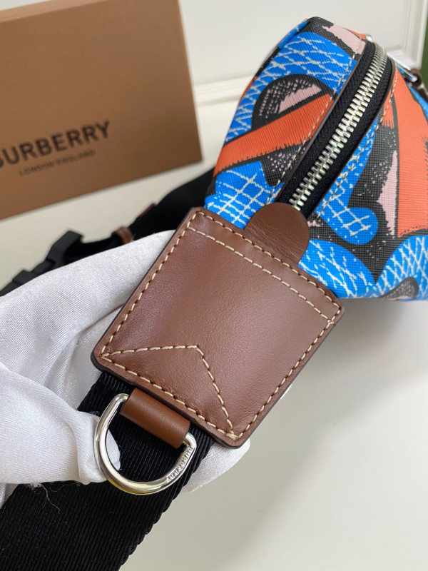 B**rry bum bag