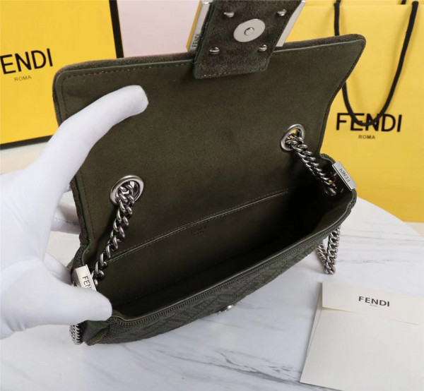 F**di midi baguette chain