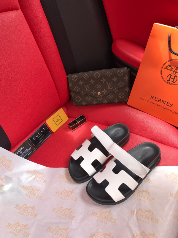 H**mes sandal