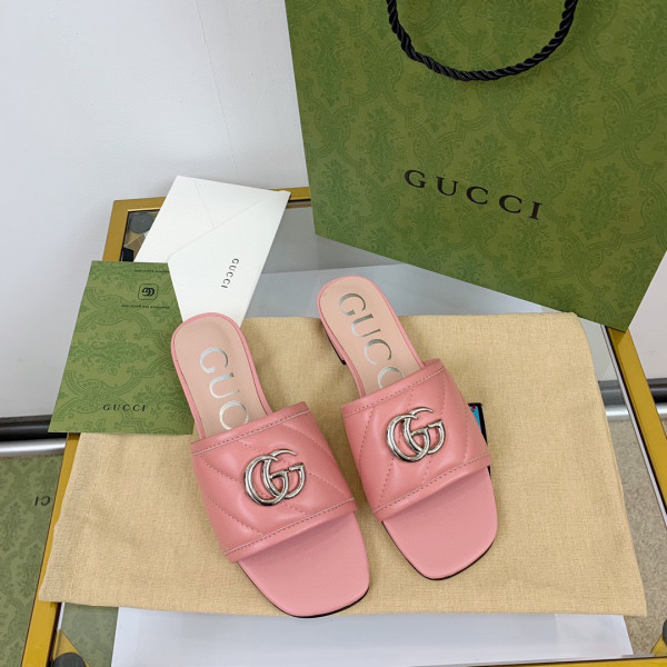 G*u*i women