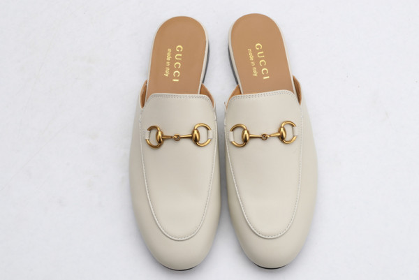 G*u*i princetown leather slipper