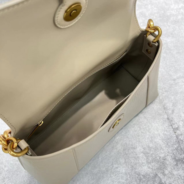 Ba*len*cia*ga downtown small shoulder bag with chain