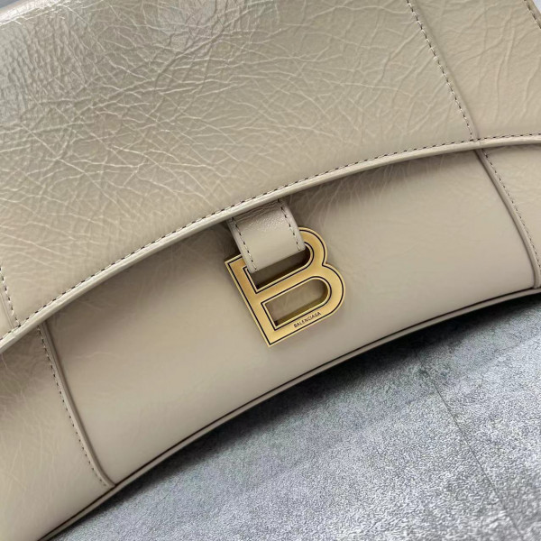 Ba*len*cia*ga downtown small shoulder bag with chain