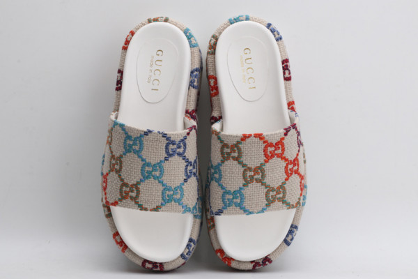 G*u*i platform slide sandal