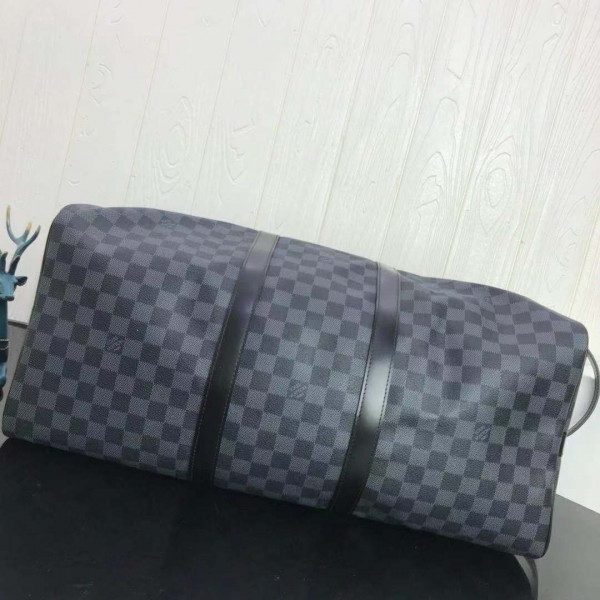 l0*is V*t0n keepall bandouliÈre 55