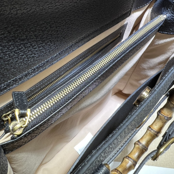 G*u*i diana medium tote bag