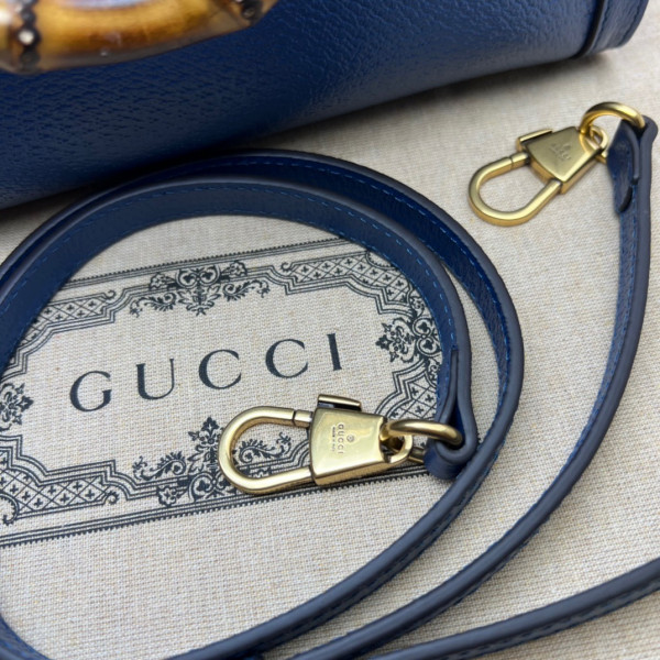 G*u*i diana small tote bag