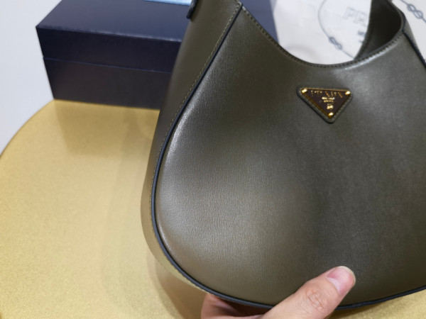 Pra*a leather shoulder bag