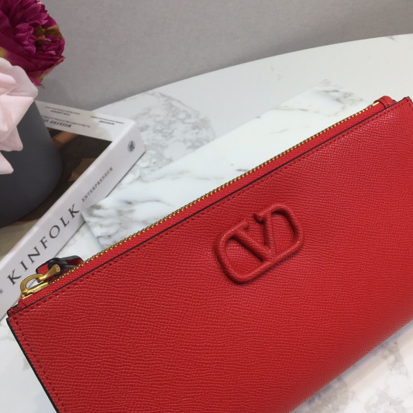 VALENTINO GARAVANI VSLING GRAINY CLUTCH
