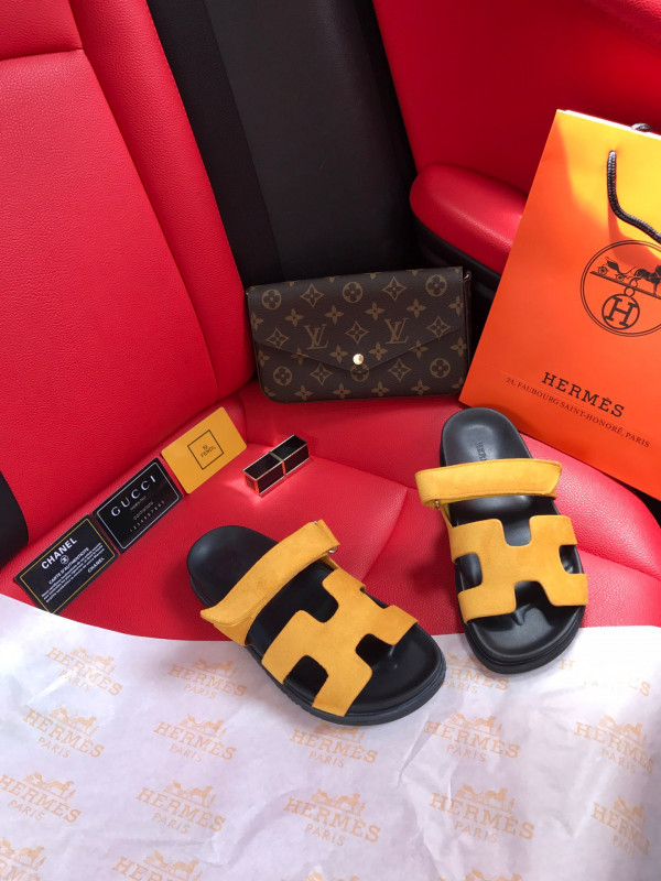 H**mes sandal