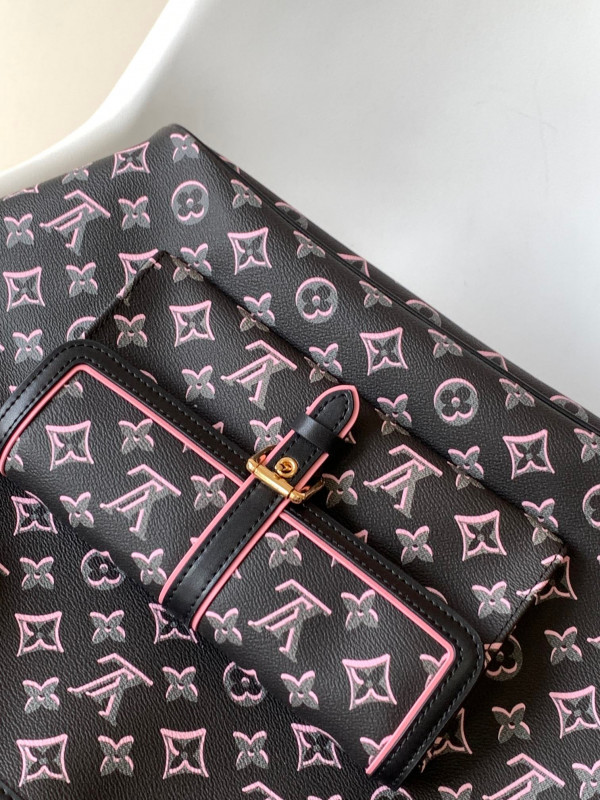 l0*is V*t0n neverfull mm