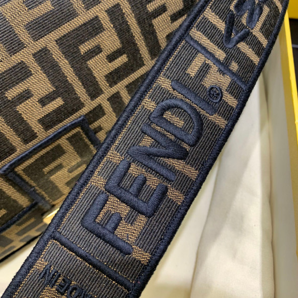 F**di baguette