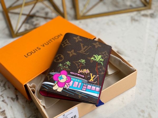 l0*is V*t0n passport cover
