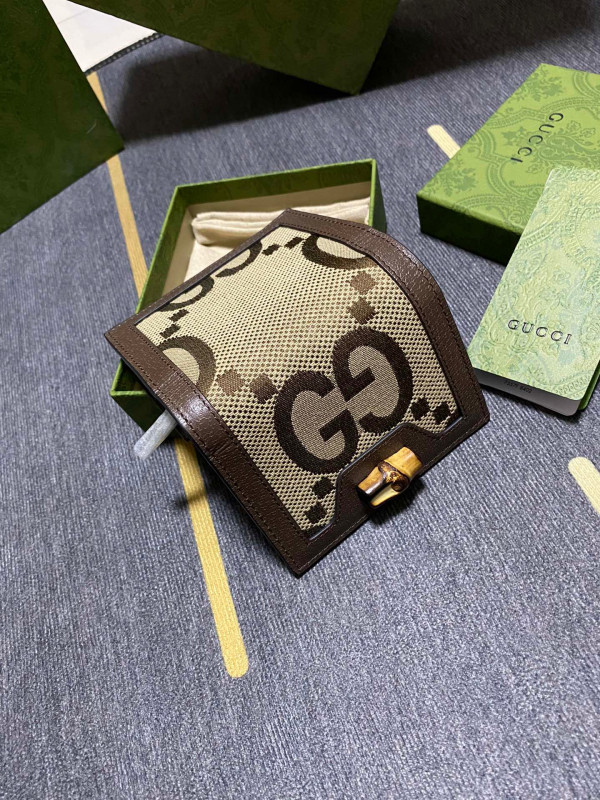 G*u*i diana card case wallet