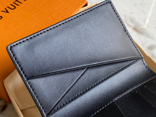 l0*is V*t0n pocket organizer