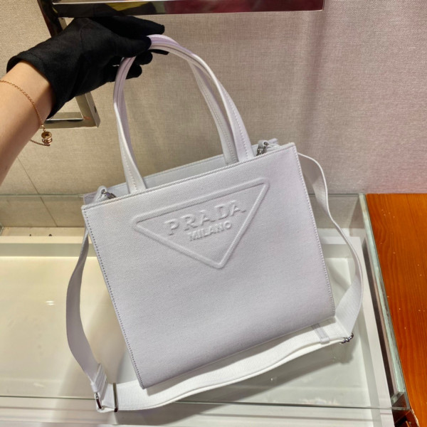 Pra*a tote bag