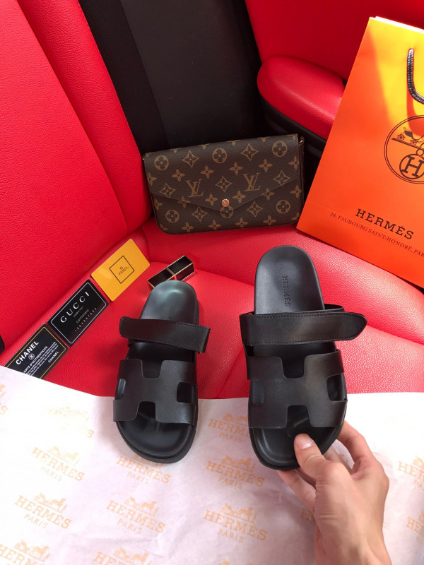 H**mes sandal