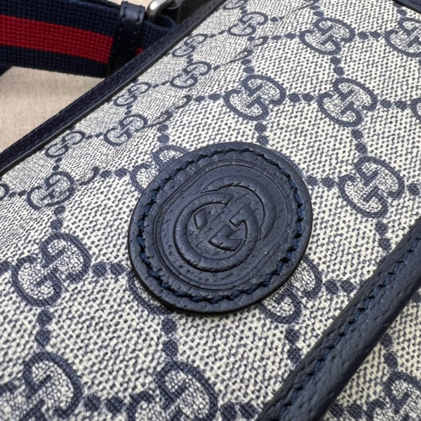 G*u*i messenger bag with interlocking g