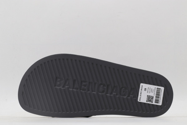 Ba*len*cia*ga pool slide sandal