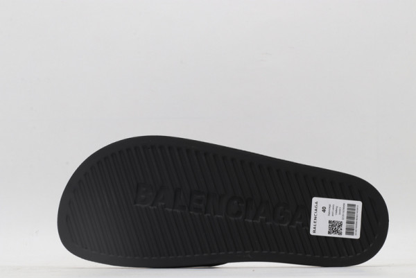 Ba*len*cia*ga pool slide sandal