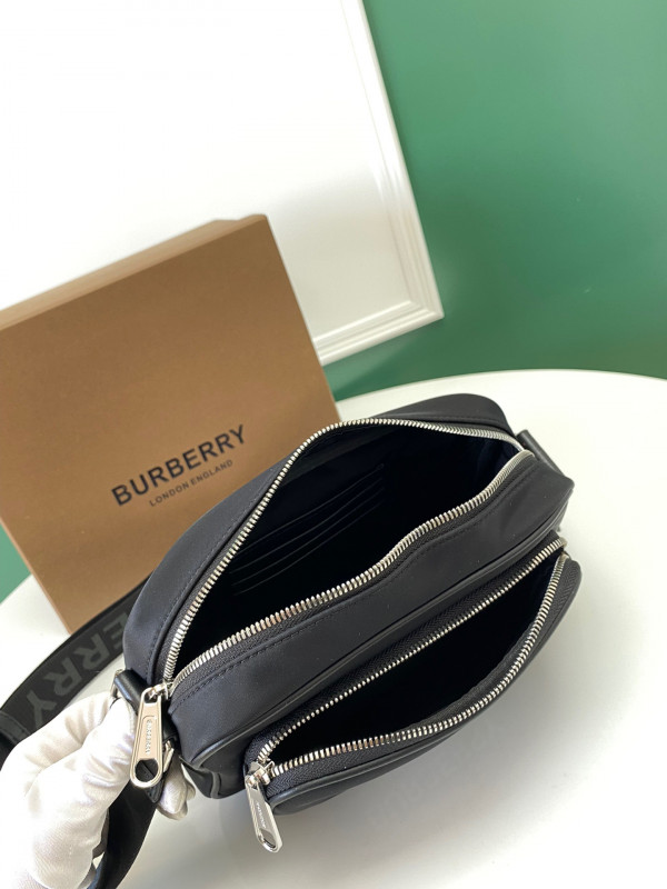 B**rry logo print nylon crossbody bag