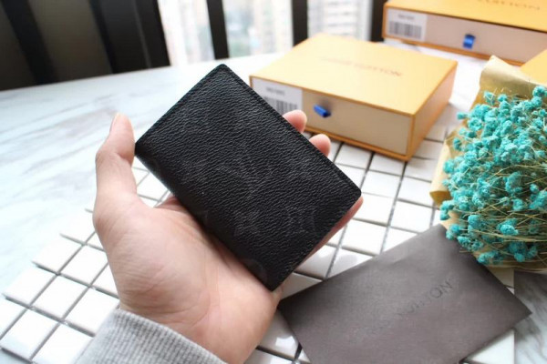 l0*is V*t0n pocket organizer
