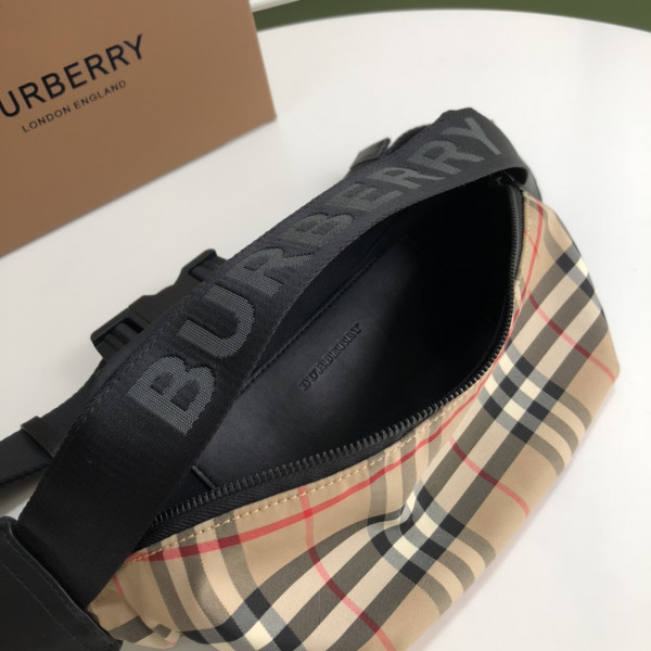 B**rry bum bag