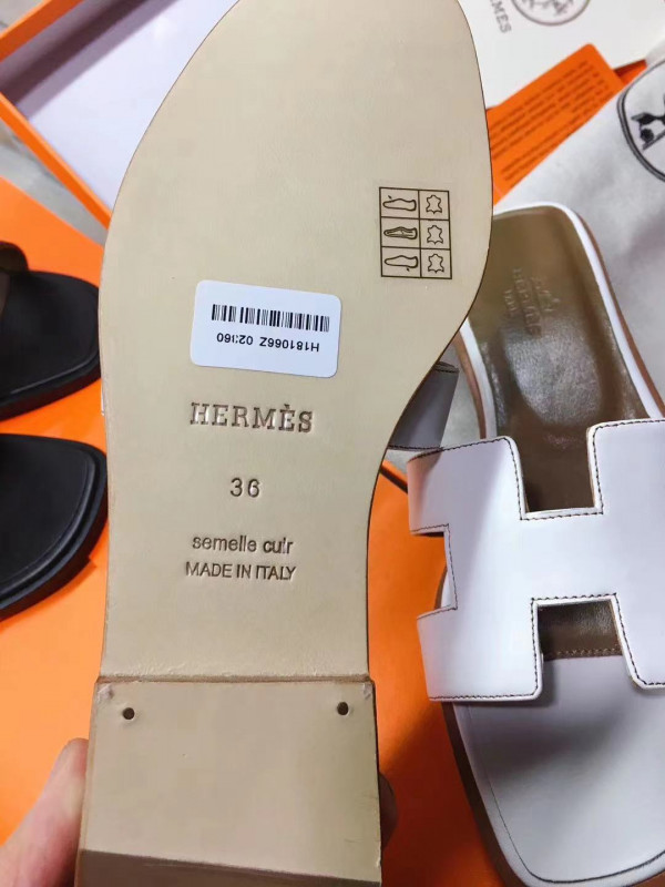 H**mes sandal
