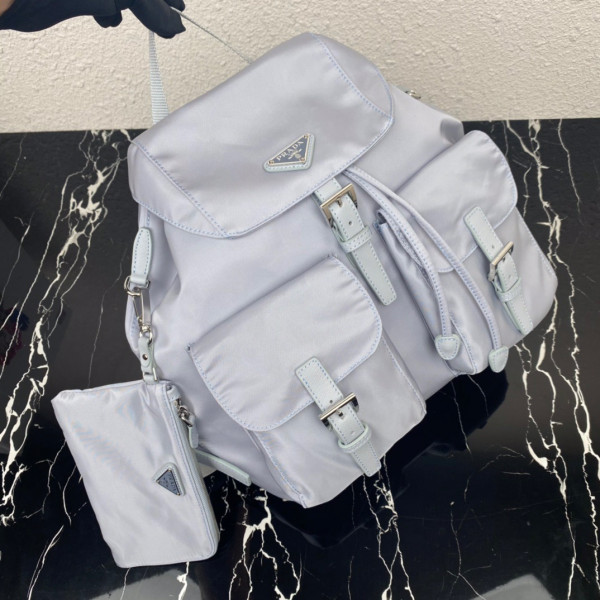 Pra*a re-nylon medium backpack-32-15-30cm