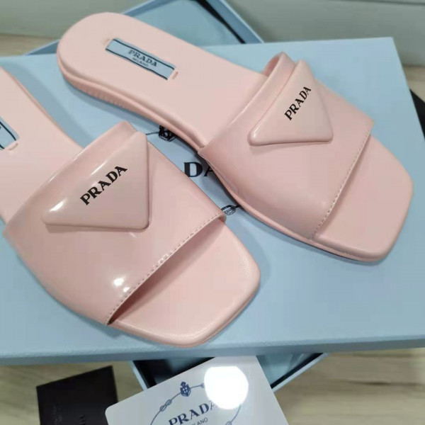 Pra*a slides
