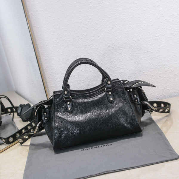 Ba*len*cia*ga neo cagole xs handbag