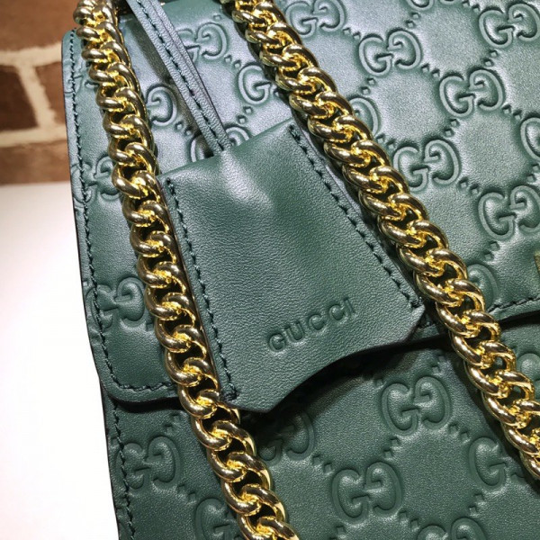 G*u*i padlock