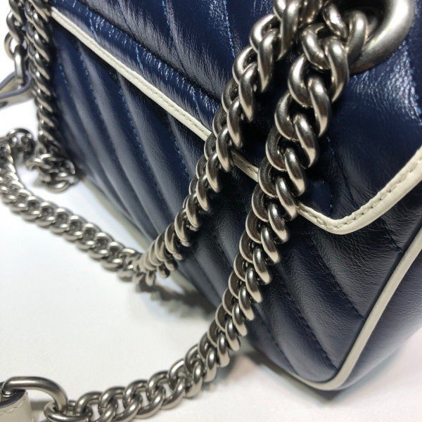 G*u*i gg marmont 22cm