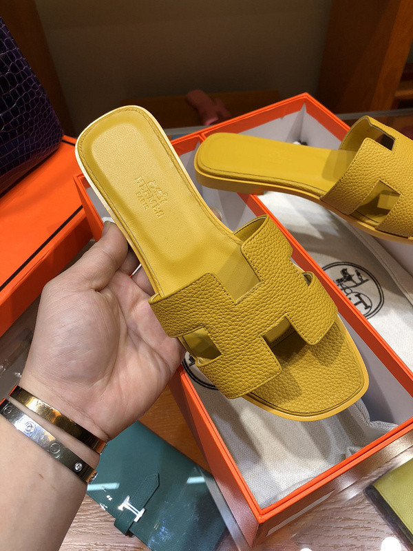 H**mes sandal