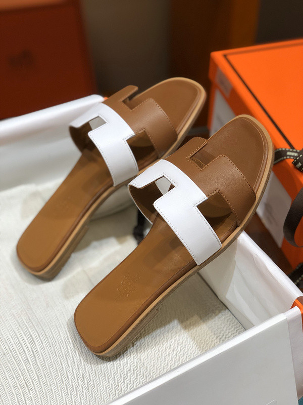 H**mes sandal