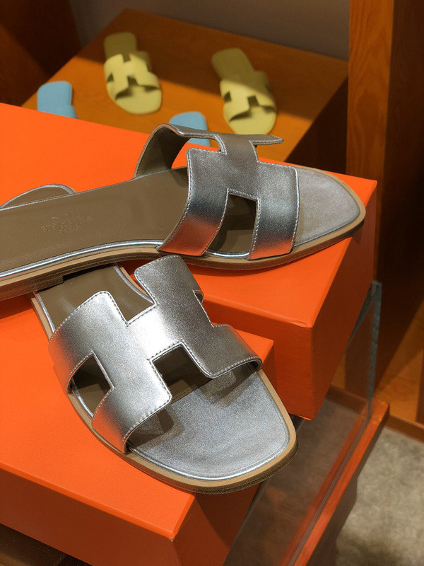 H**mes sandal