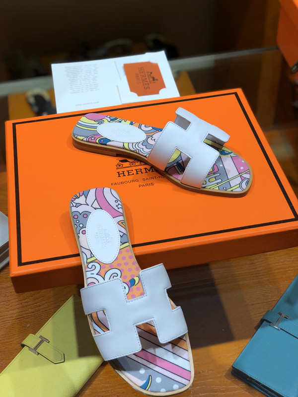 H**mes sandal