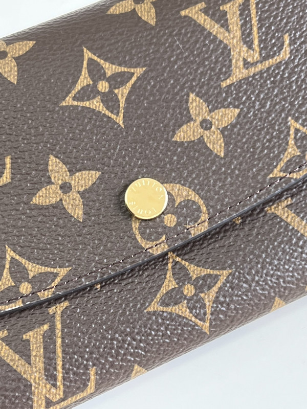 l0*is V*t0n emilie wallet