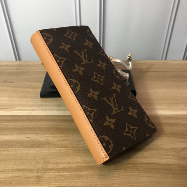 l0*is V*t0n brazza wallet