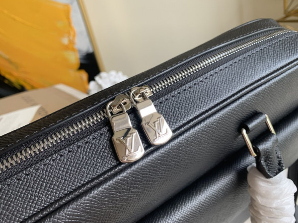l0*is V*t0n alex briefcase