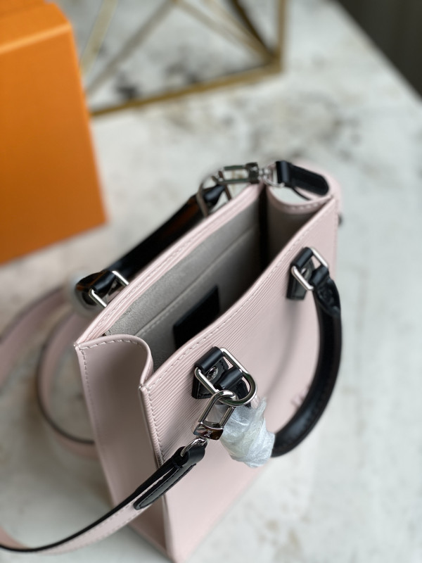 l0*is V*t0n petit sac plat