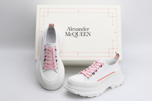 ale*d*r M*Q*en tread slick lace up