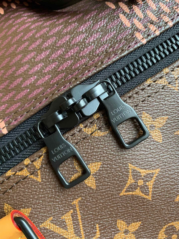 l0*is V*t0n keepall 50