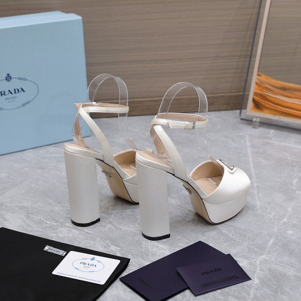 Pra*a patent leather platform sandals