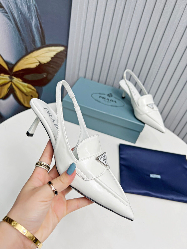 Pra*a patent leather slingbacks